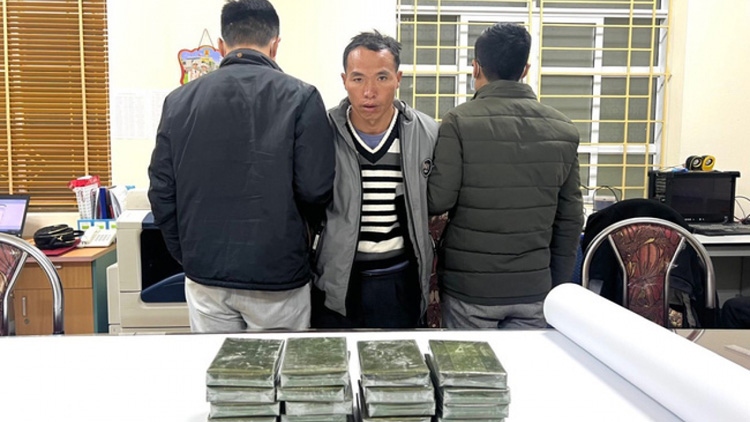Trans-national drug-trafficker arrested by police in Lao Cai
